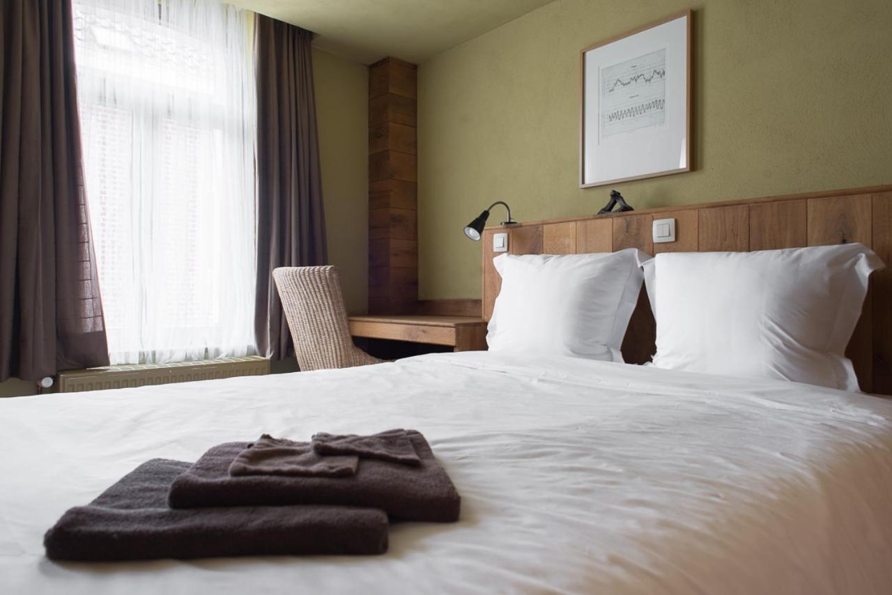 Bever Poeziehotel Surplace - 15 Min Van Pairi Daiza & Industriezone Ghislenghien מראה חיצוני תמונה