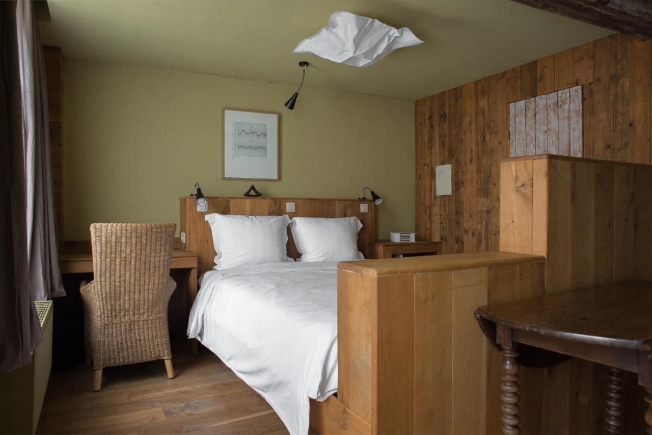Bever Poeziehotel Surplace - 15 Min Van Pairi Daiza & Industriezone Ghislenghien מראה חיצוני תמונה